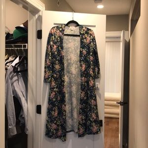 LulaRoe Sarah - never been worn printed duster